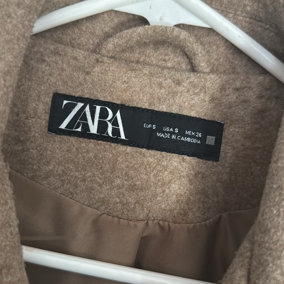 ZARA Cropped Jacket - Picture 2 of 3